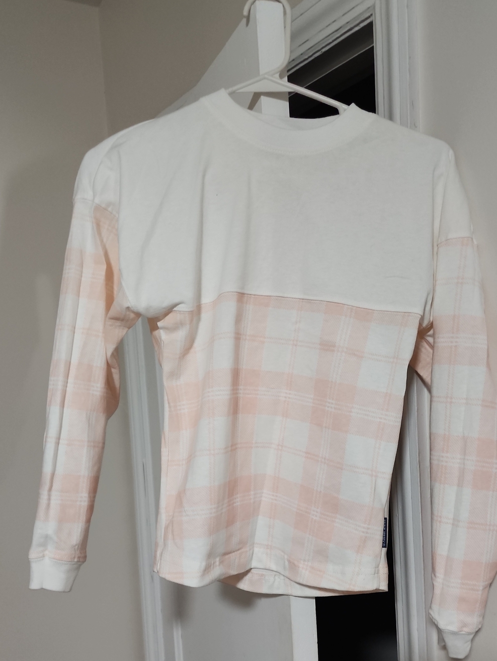 Spirit JERSEY Cozy Colorblock Plaid Sweatshirt - White & Light Pink